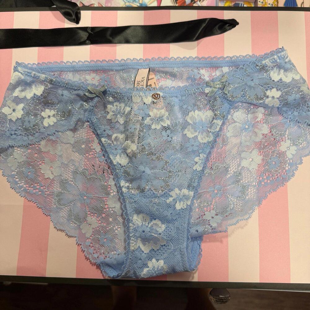 Victoria’s Secret Dream Angels Cheekini panty